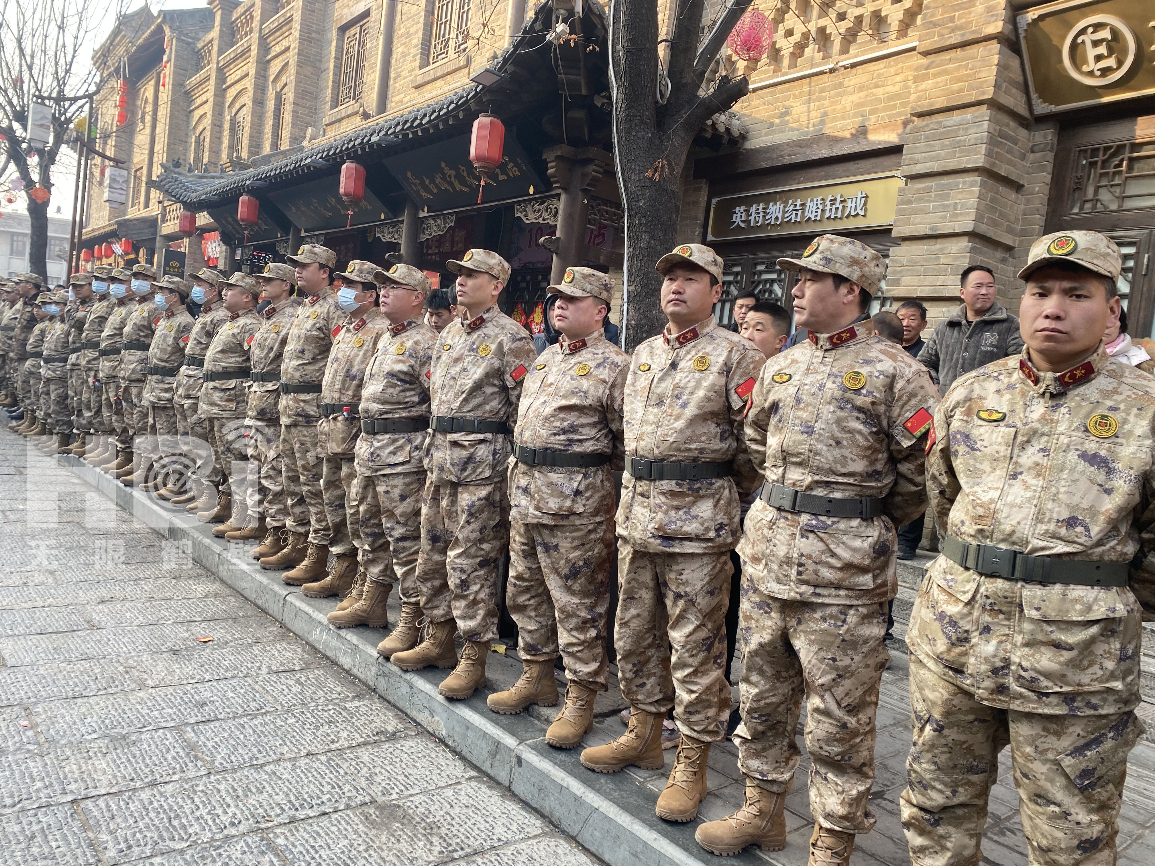 鹤壁620名基干民兵安保执勤民俗文化节